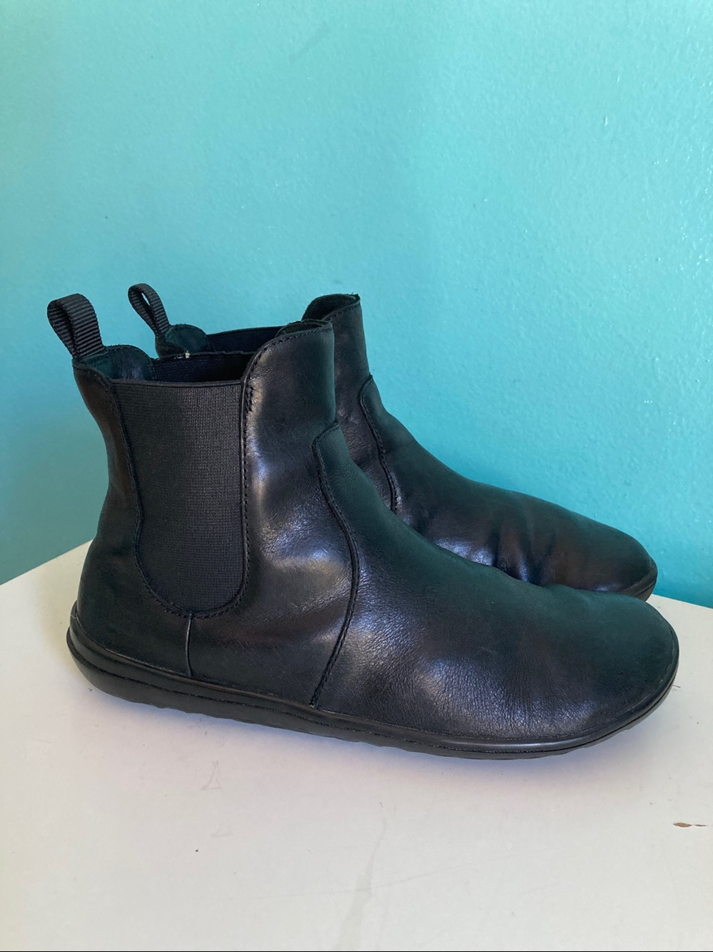 Vivobarefoot  Fulham Womens 7 US 37 EU Black Minimalist Chelsea Leather Boots